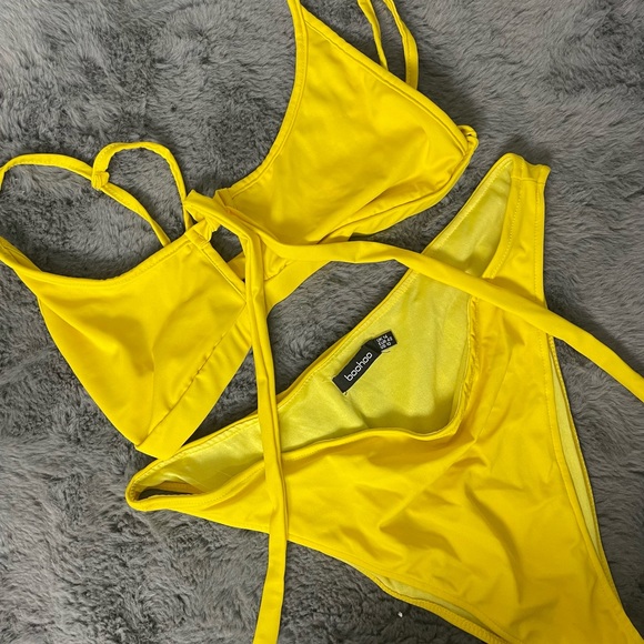 Boohoo Yellow Bikini - Picture 2 of 3